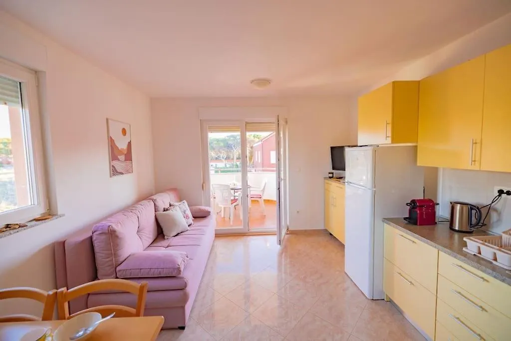 Apartment Vito, Pag Island Povljana