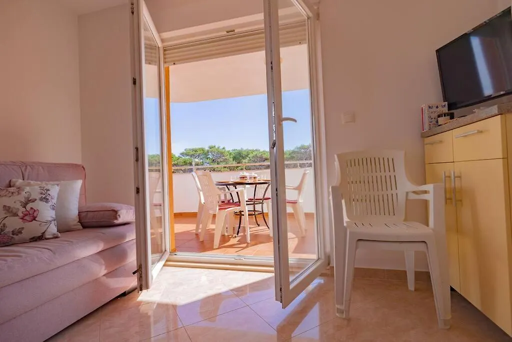 Apartment Vito, Pag Island Povljana